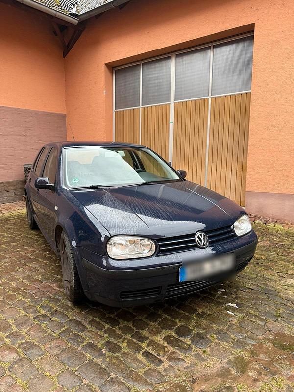 Gebraucht VW Golf IV 75 PS (55 kW) 2000 Blau Kleinwagen