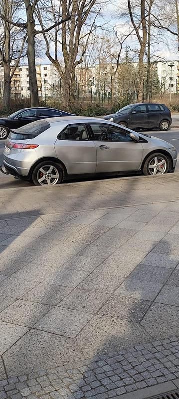 Gebraucht Honda Civic 140 PS (102 kW) 2008 Silber Kleinwagen