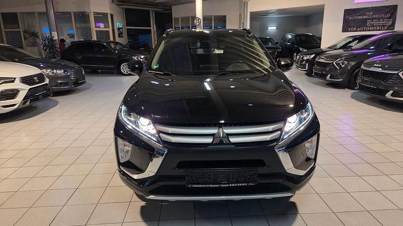 Schwarz Gebraucht 2020 Mitsubishi Eclipse Cross SUV | 14.999 € (Guter Preis) - Bild 1/4