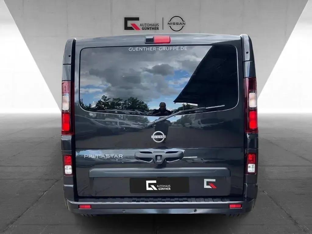 Gebraucht Nissan Primastar Tekna 170 PS (125 kW) 2026 Schwarz Van / Kleinbus