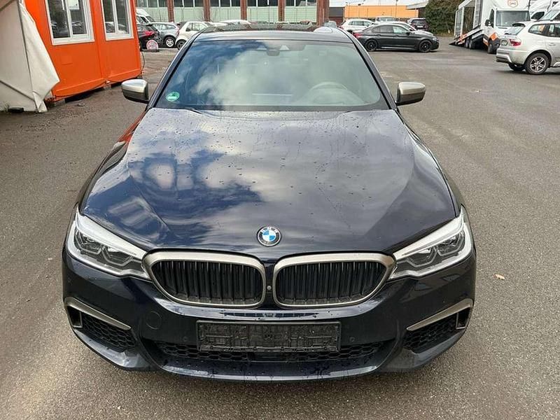 Gebraucht BMW M550 400 PS (294 kW) 2019 Schwarz Limousine