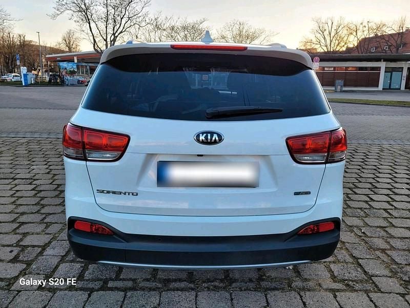 Gebraucht Kia Sorento 200 PS (147 kW) 2016 Weiß SUV
