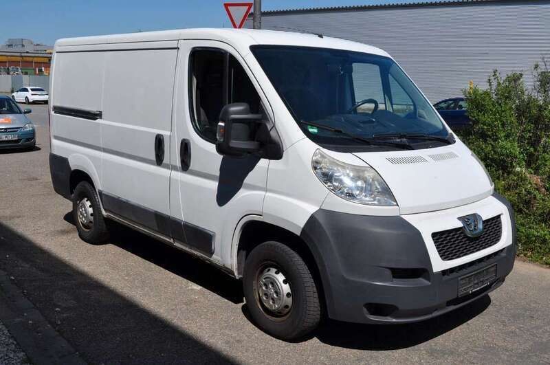 Weiß Gebraucht 2013 Peugeot Boxer Avantage Van | 6.950 € - Bild 1/4