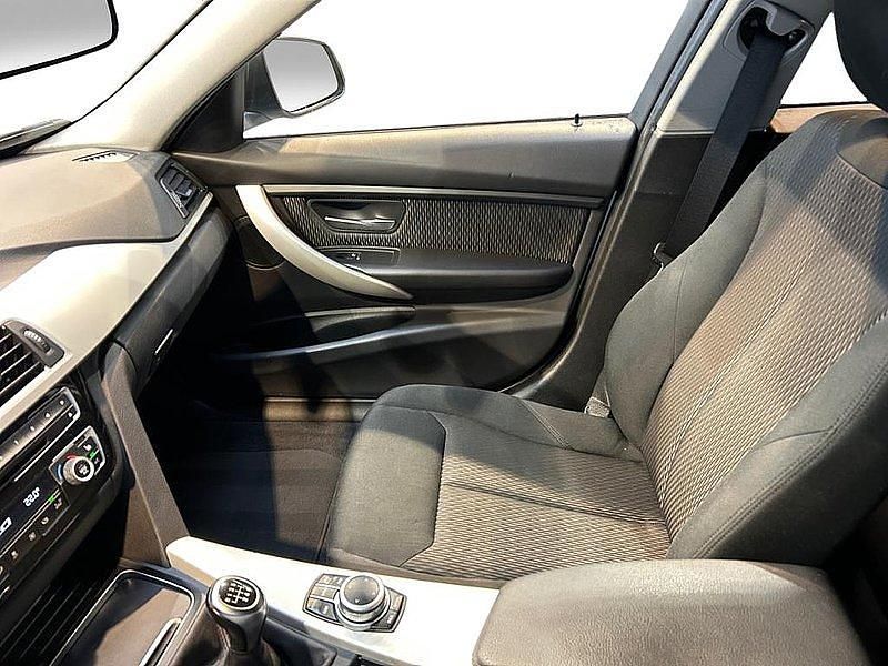 Gebraucht BMW 316 Advantage 116 PS (85 kW) 2018 Alpinweiss Kombi