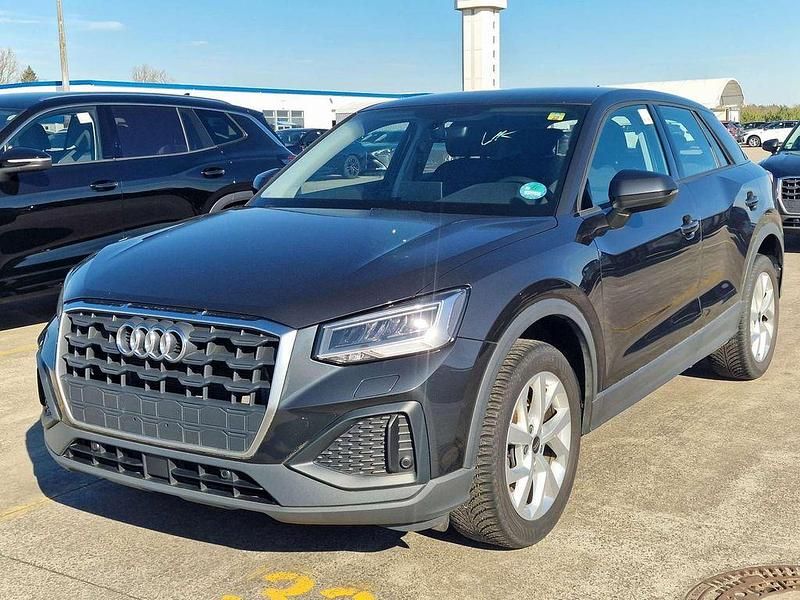 Gebraucht Audi Q2 Advanced 110 PS (80 kW) 2022 Manhattangrau metallic SUV