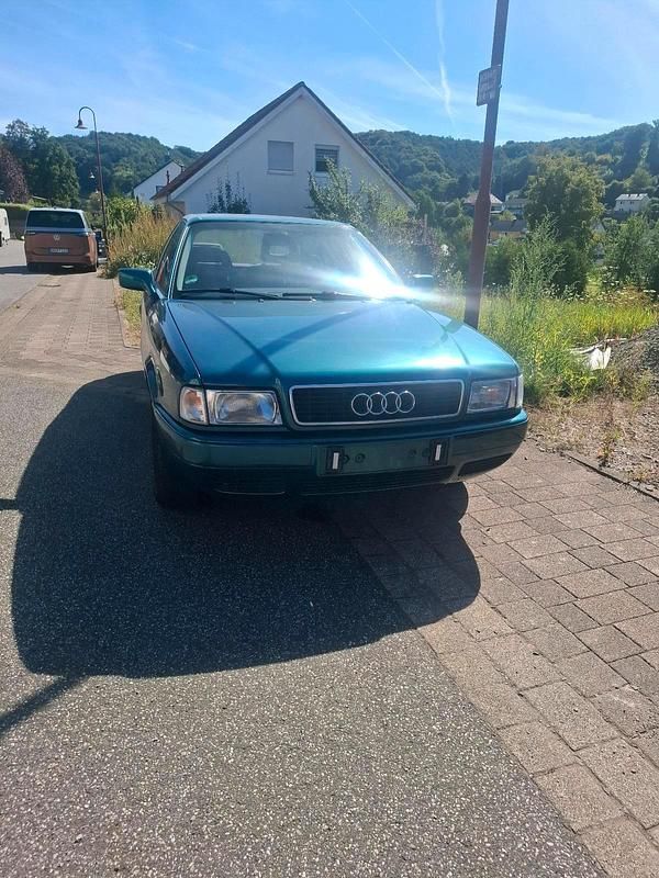 Grün Gebraucht 1994 Audi 80 Limousine | 2.499 € - Bild 1/4