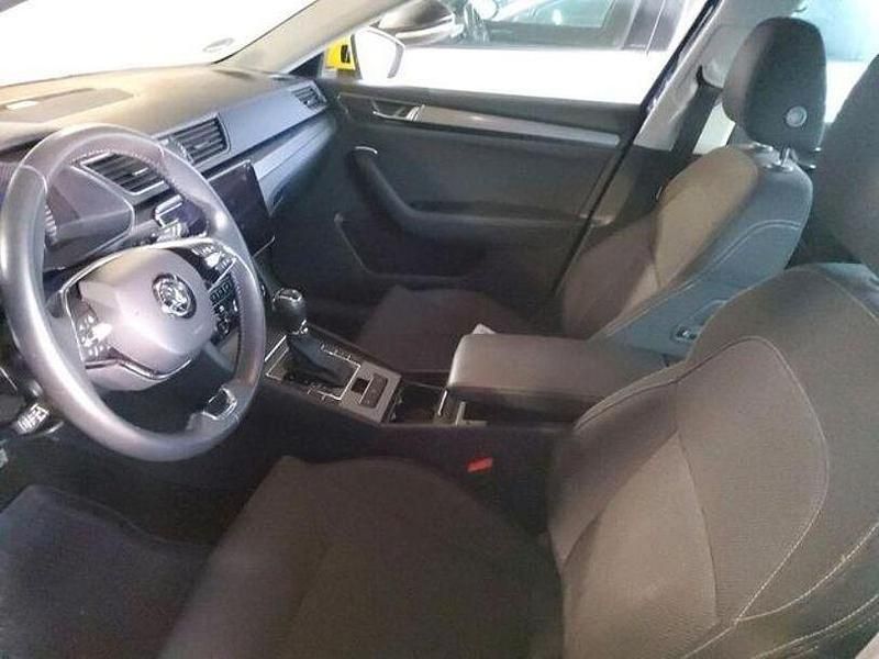 Gebraucht Skoda Superb 200 PS (147 kW) 2021 Andere Limousine