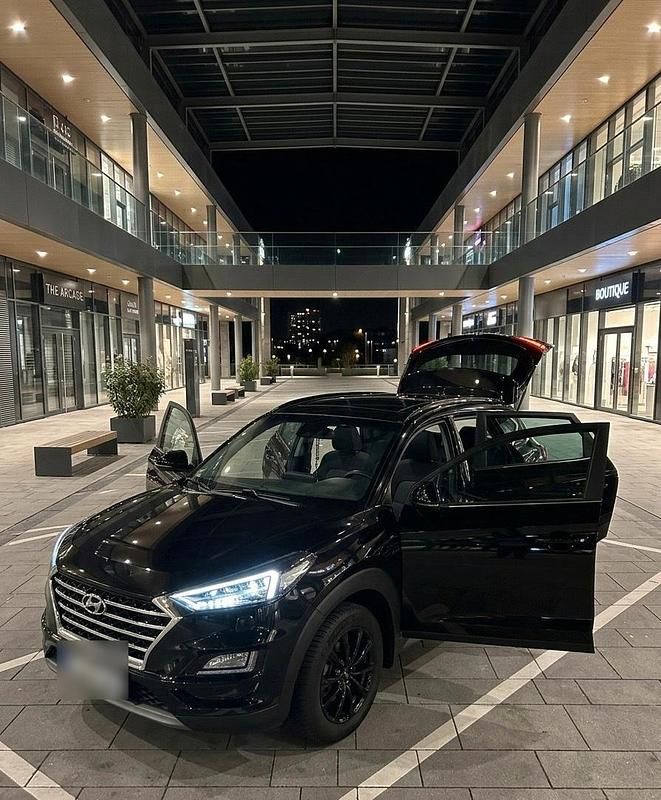 Gebraucht Hyundai Tucson Premium 177 PS (130 kW) 2019 Schwarz SUV