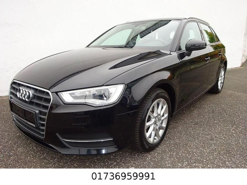 Gebraucht Audi A3 Attraction 125 PS (91 kW) 2016 Schwarz Limousine