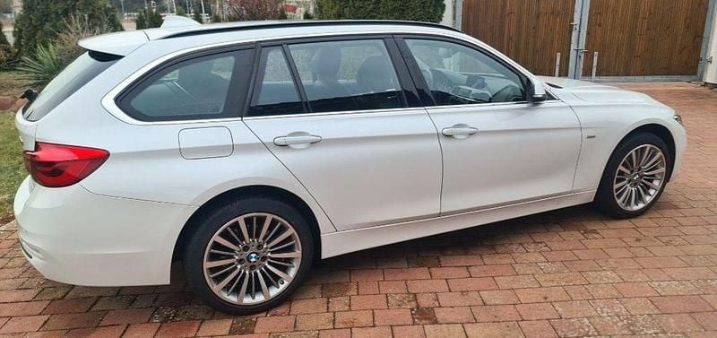 Gebraucht BMW 330 Luxury Line 252 PS (185 kW) 2018 Weiß Kombi