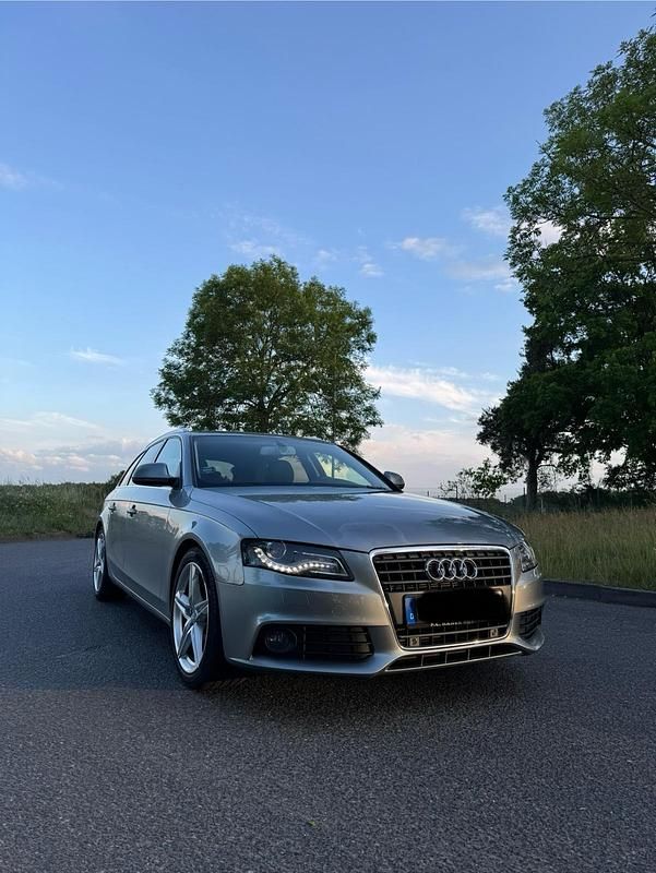 Grau Gebraucht 2009 Audi A4 Kombi | 7.500 € (Fairer Preis) - Bild 1/4