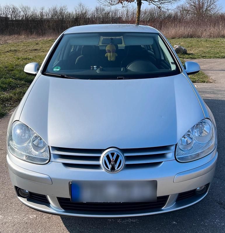 Gebraucht VW Golf V 102 PS (75 kW) 2008 Silber Kleinwagen