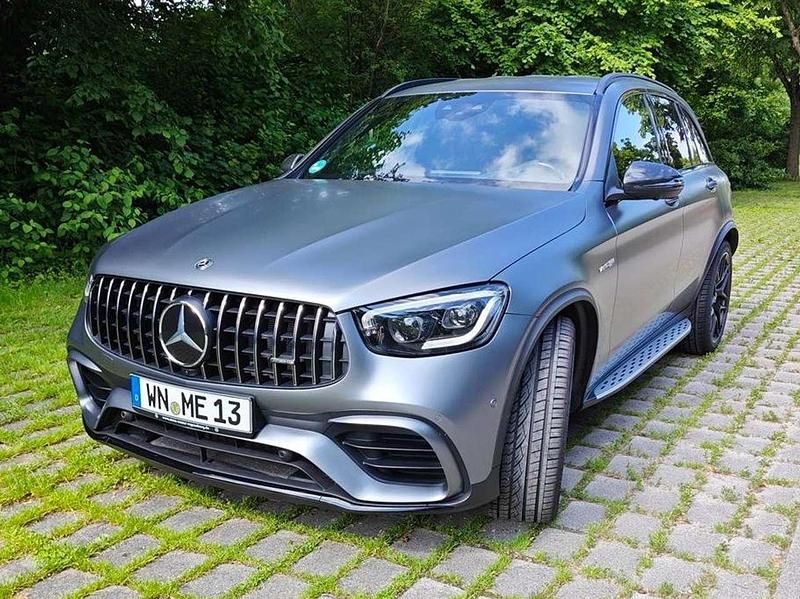 Grau Gebraucht 2021 Mercedes GLC63 AMG AMG SUV | 75.000 € (Teuer) - Bild 1/4