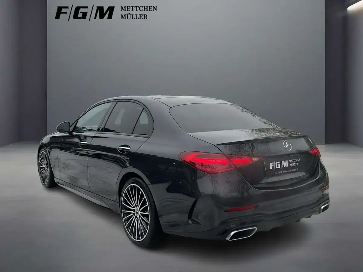 Gebraucht Mercedes C300 AMG 265 PS (194 kW) 2023 Metalliclack graphitgrau Limousine