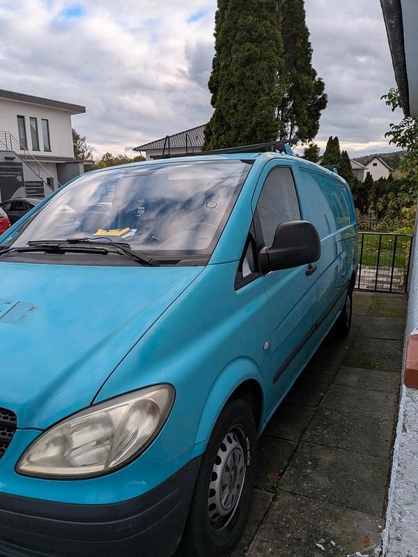 Grün Gebraucht 2009 Mercedes Vito Van / Kleinbus | 5.000 € (Superpreis) - Bild 1/4