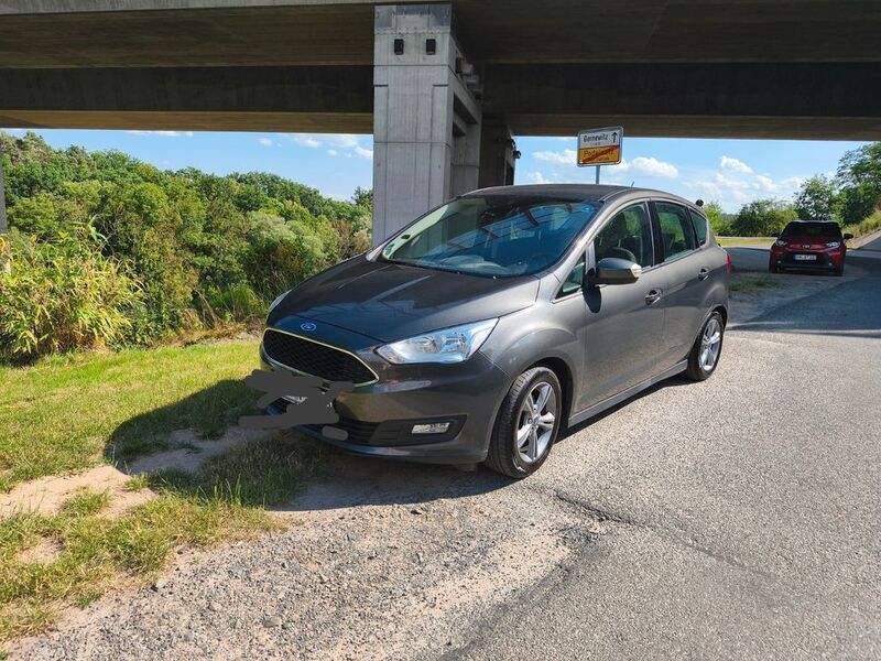 Grau Gebraucht 2018 Ford C-MAX Trend Van / Kleinbus | 8.500 € (Superpreis) - Bild 1/4