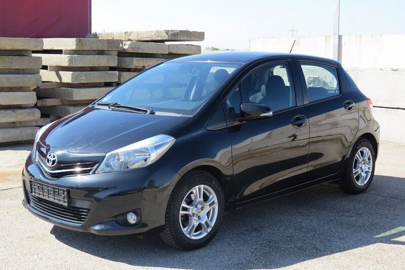 Schwarz Gebraucht 2012 Toyota Yaris Limousine | 6.200 € (Guter Preis) - Bild 1/4