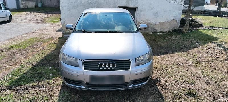 Używany Audi A3 105 KM (77 kW) 2005 Szary Hatchback