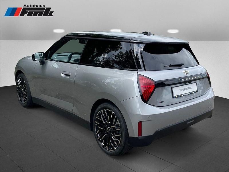 Gebraucht Mini Cooper SE 160 kW (218 PS) 2024 Melting silver iii Kleinwagen