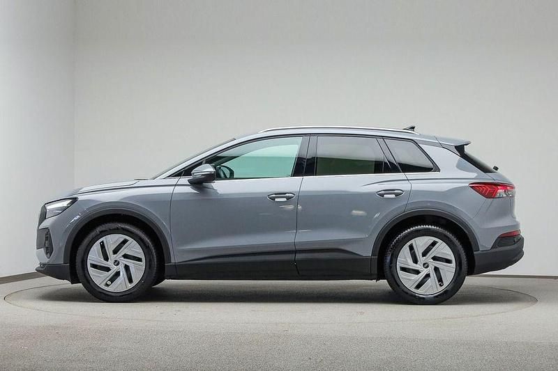Gebraucht Audi Q4 e-tron Comfort 125 kW (170 PS) 2022 Grau SUV