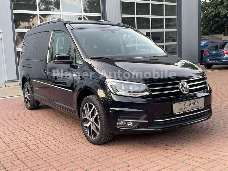 Deep black perleffekt Gebraucht 2020 VW Caddy Maxi Highline Van / Kleinbus | 32.690 € (Teuer) - Bild 1/4