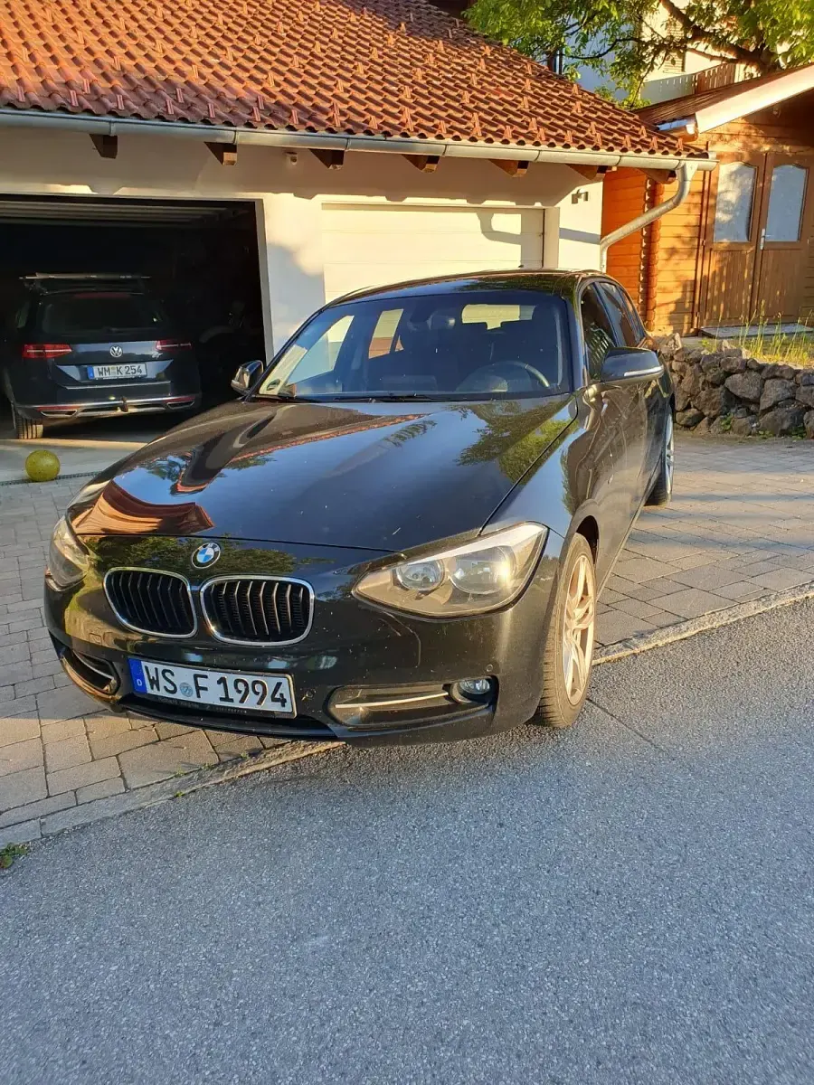 Gebraucht BMW 116 136 PS (100 kW) 2012 Schwarz Kleinwagen