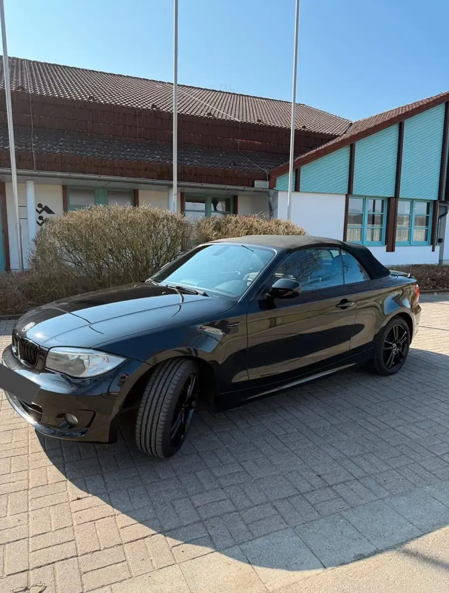 Gebraucht BMW 118 Cabriolet 143 PS (105 kW) 2013 Schwarz Cabrio