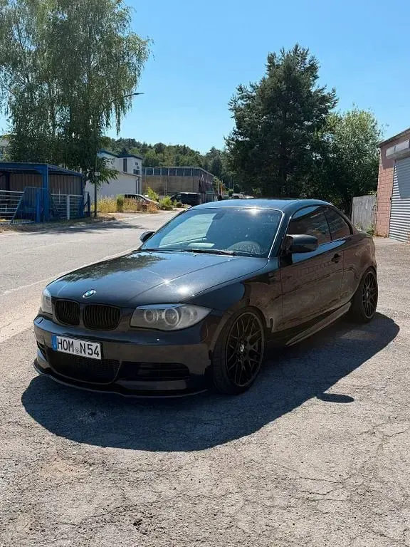Gebraucht BMW 123 Coupé Performance 204 PS (150 kW) 2010 Schwarz Coupé