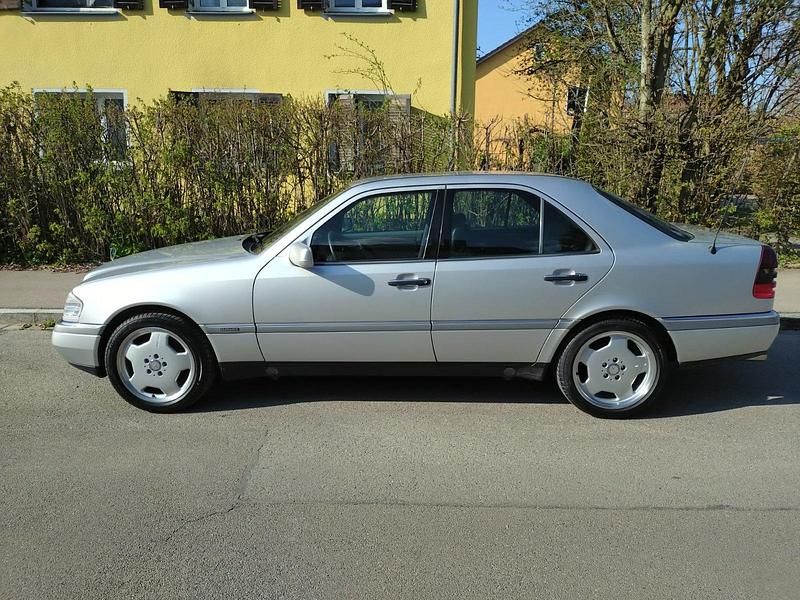 Gebraucht Mercedes C280 Elegance 193 PS (141 kW) 1993 Silber Limousine