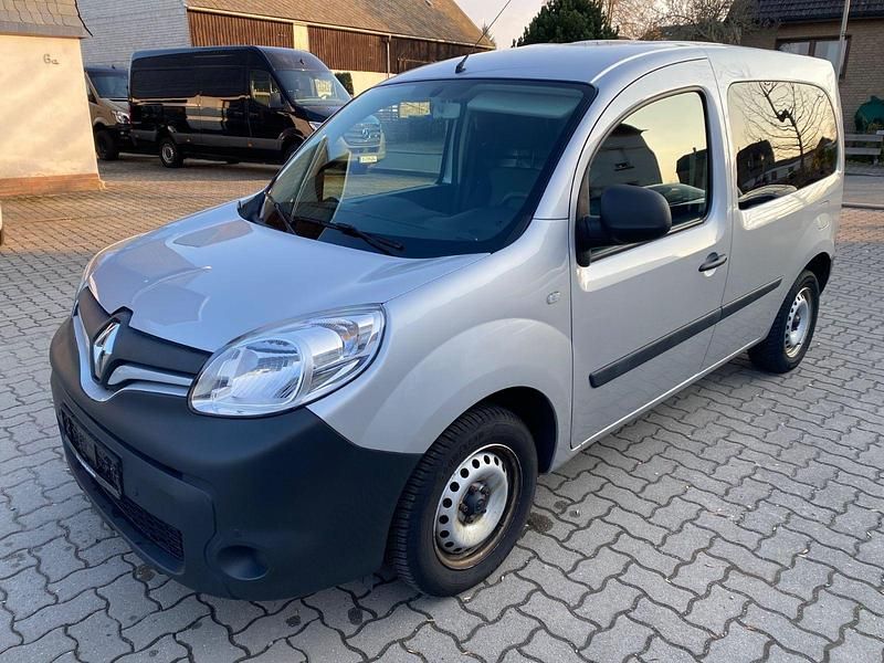 Gebraucht Renault Kangoo 110 PS (80 kW) 2018 Silber Van / Kleinbus