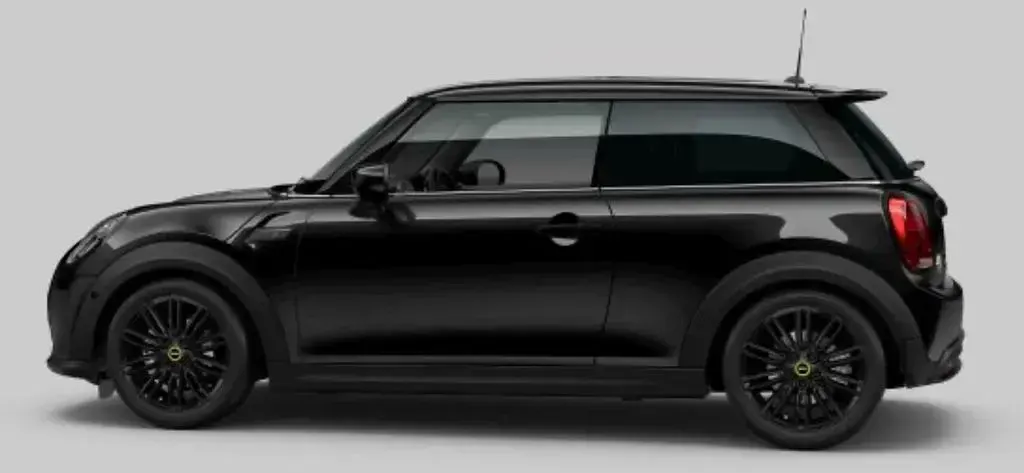 Gebraucht Mini Cooper SE 135 kW (184 PS) 2023 Midnight black metallic Kleinwagen