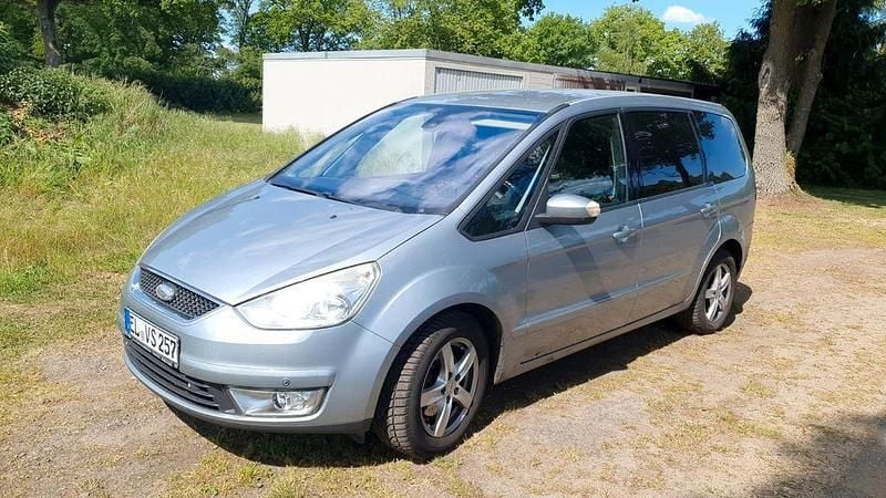 Gebraucht Ford Galaxy Ghia 140 PS (102 kW) 2008 Grau Van / Kleinbus