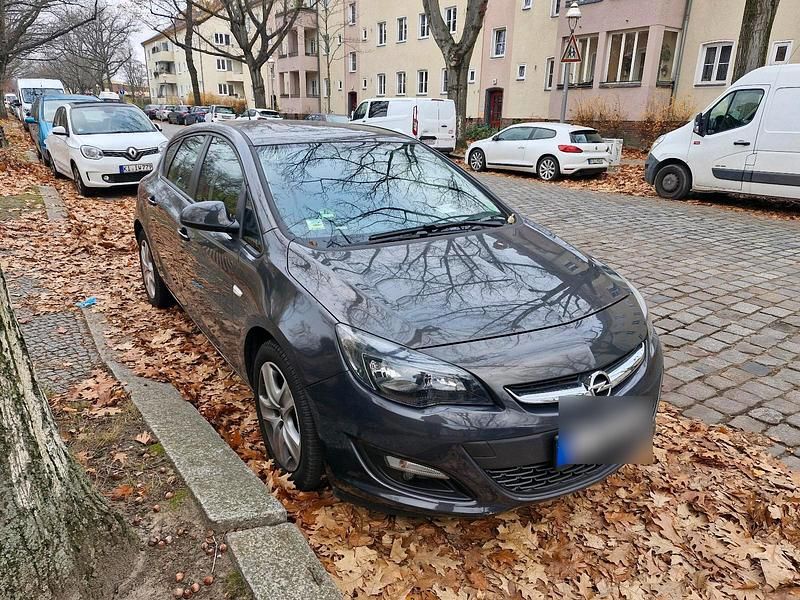 Grau Gebraucht 2014 Opel Astra Limousine | 3.799 € (Superpreis) - Bild 1/4