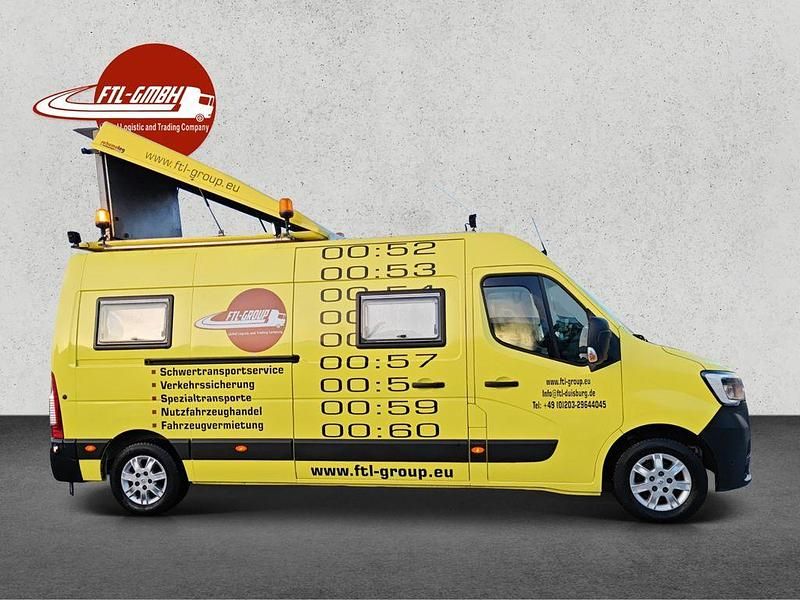 Second-hand Renault Master 179 CP (131 kW) 2020 Galben Monovolum