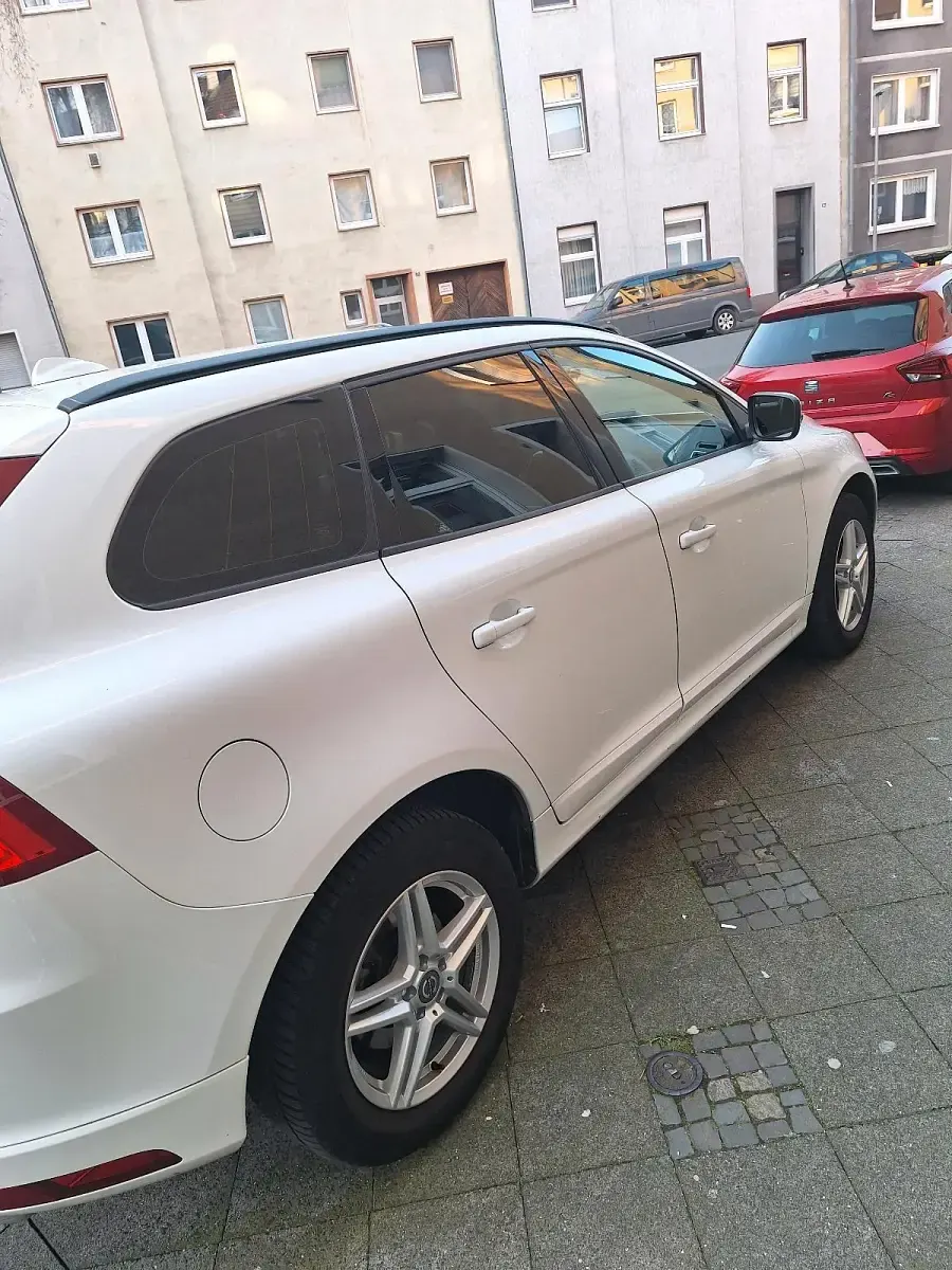 Gebraucht Volvo XC60 181 PS (133 kW) 2014 Weiß SUV
