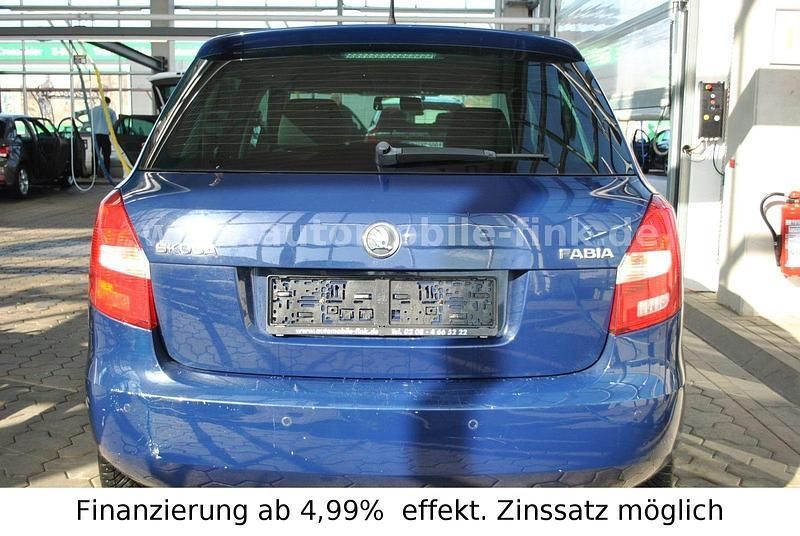 Gebraucht Skoda Fabia Fresh 60 PS (44 kW) 2013 Blau Kleinwagen