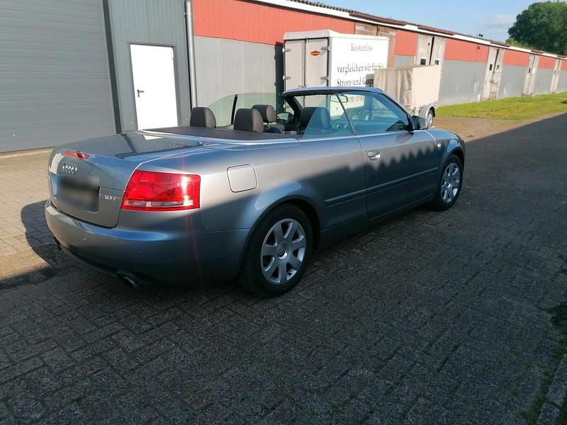 Gebraucht Audi A4 Cabriolet 165 PS (121 kW) 2007 Grau Cabrio