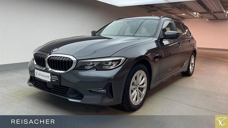 Gebraucht BMW 330e Advantage 292 PS (214 kW) 2021 Grau Limousine