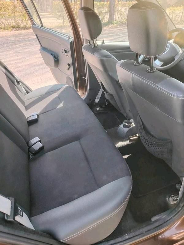 Gebraucht Dacia Sandero Stepway 85 PS (62 kW) 2012 Braun Limousine