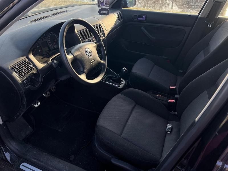 Gebraucht VW Golf IV 105 PS (77 kW) 2001 Schwarz Limousine