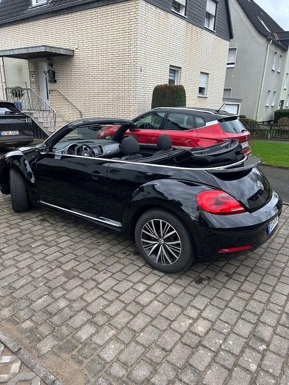 Gebraucht VW Beetle Allstar 105 PS (77 kW) 2016 Schwarz Kleinwagen