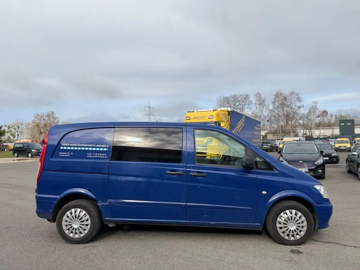Gebraucht Mercedes Vito 163 PS (119 kW) 2014 Blau Van