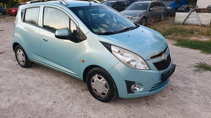 Blau Gebraucht 2010 Chevrolet Spark LS Kleinwagen | 2.200 € (Fairer Preis) - Bild 1/4