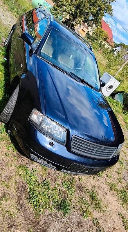 Blau Gebraucht 2000 Audi A6 Kombi | 1.500 € (Guter Preis) - Bild 1/3