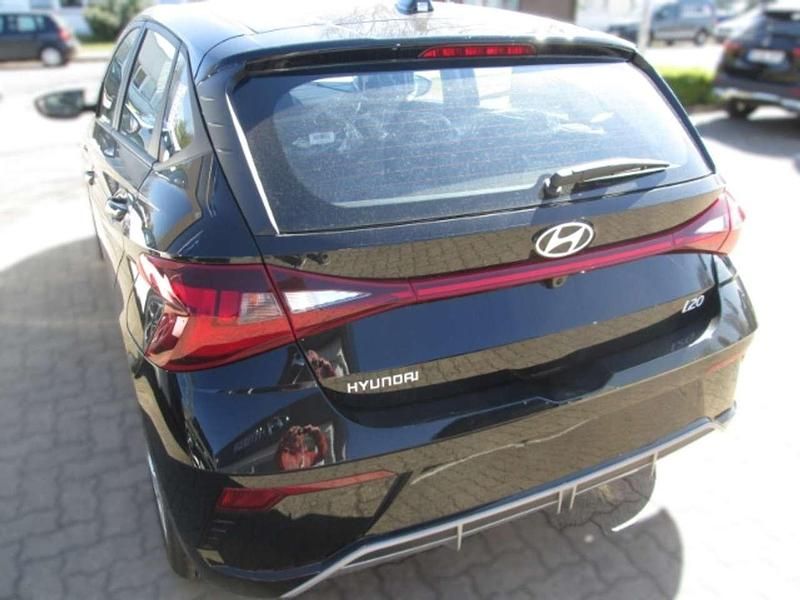 Neu Hyundai i20 Select 90 PS (66 kW) 2026 Phantom black / met Kleinwagen