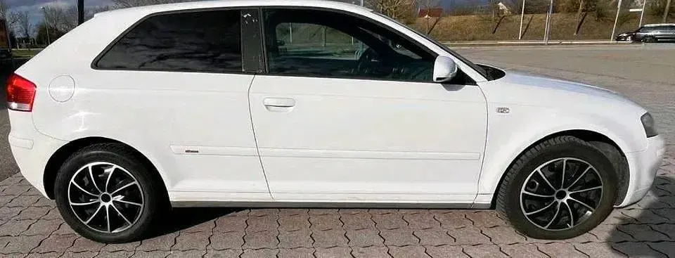 Gebraucht Audi A3 S-Line 105 PS (77 kW) 2007 Weiß Kleinwagen