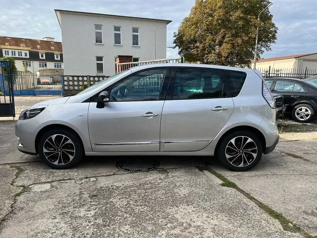 Gebraucht Renault Scénic Bose Edition 116 PS (85 kW) 2015 Grau Van / Kleinbus