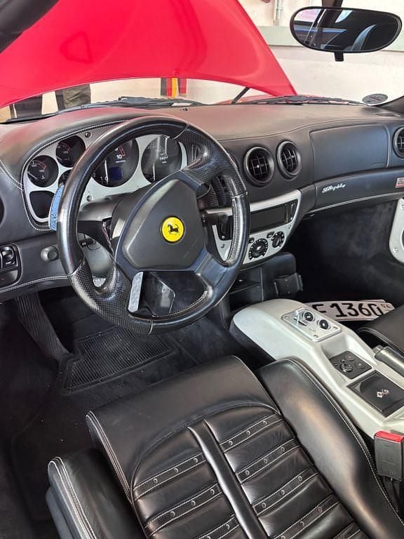 Gebraucht Ferrari 360 400 PS (294 kW) 2001 Rot Cabrio