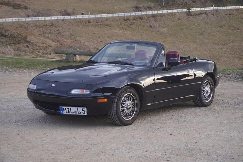 Gebraucht Mazda MX5 Edition 116 PS (85 kW) 1993 Schwarz Cabrio