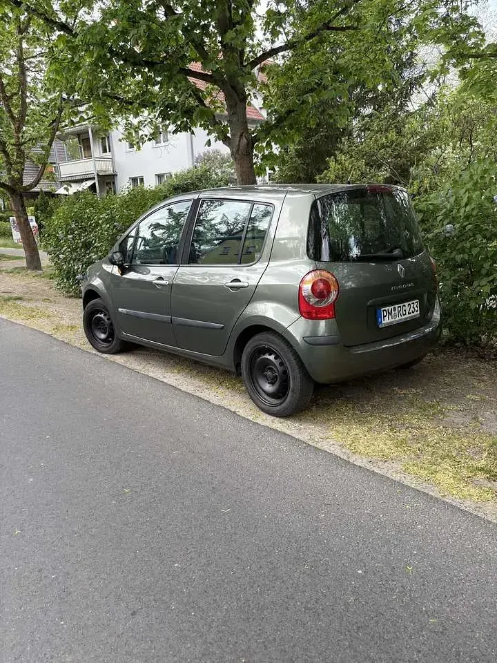 Gebraucht Renault Modus Privilege 75 PS (55 kW) 2004 Van / Kleinbus